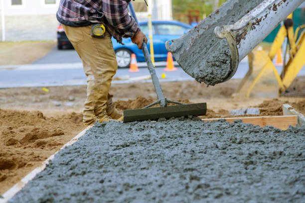 Best Residential Concrete Services  in Brooklyn Park, MN